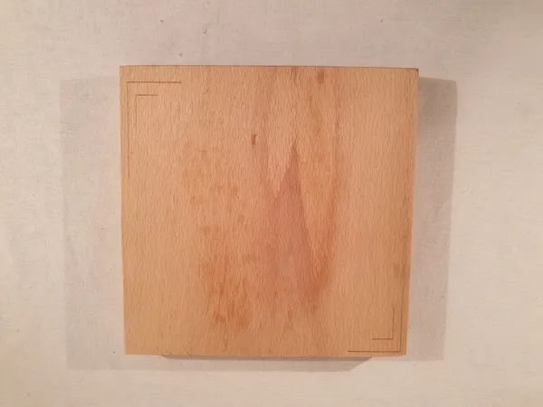 Bois : Hêtre | Motif : Lignes 1