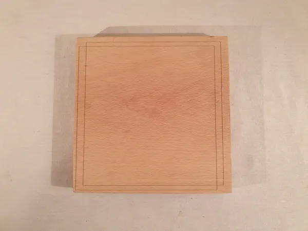 Bois : Hêtre | Motif : Lignes 2